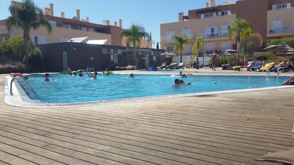 Apartamento Laranjas Garden カバナス・デ・タビラ エクステリア 写真