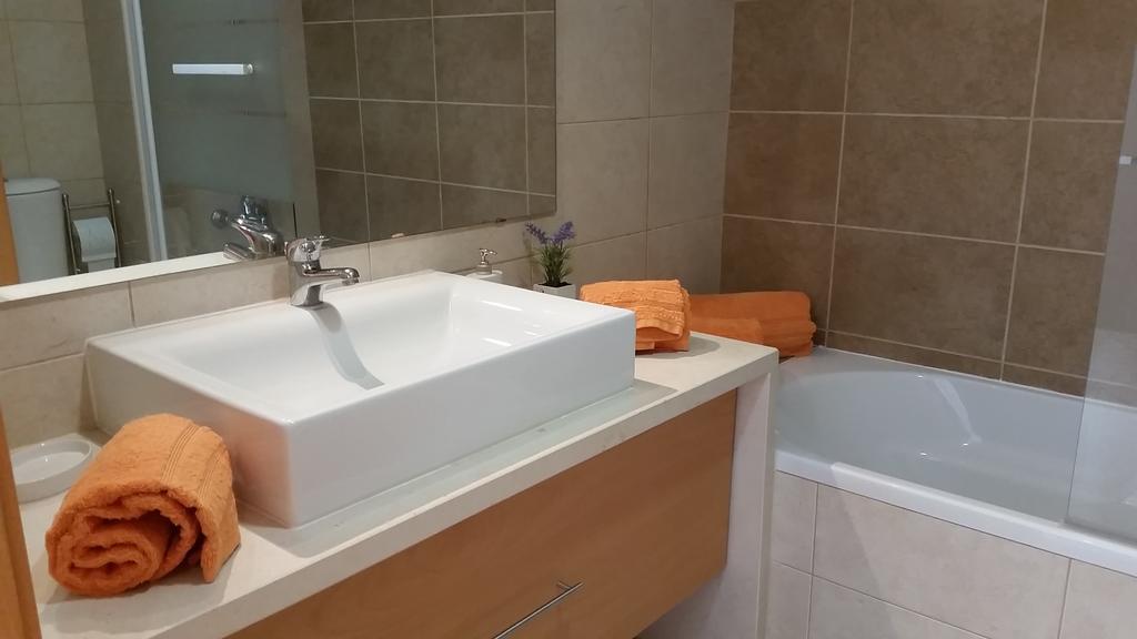 Apartamento Laranjas Garden カバナス・デ・タビラ エクステリア 写真