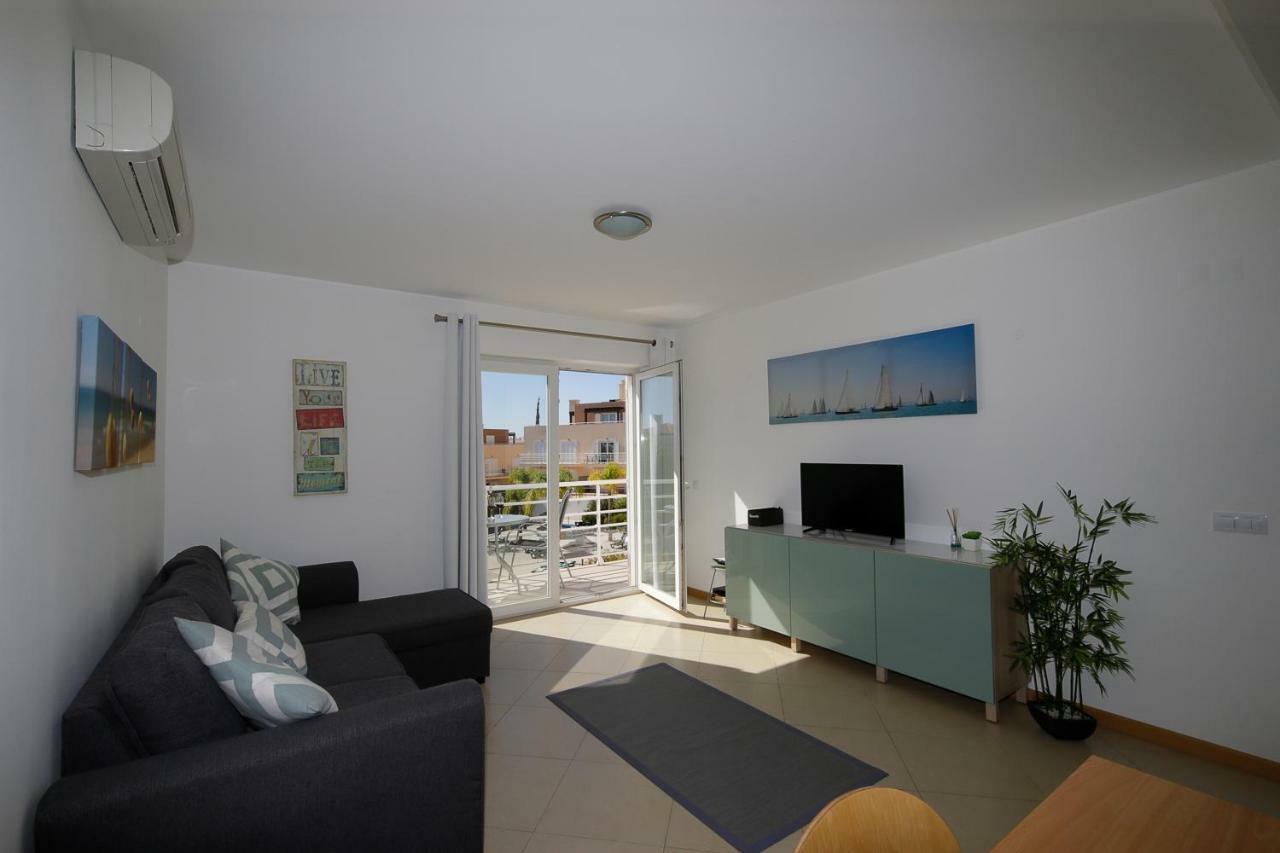 Apartamento Laranjas Garden カバナス・デ・タビラ エクステリア 写真